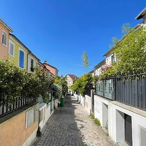  Ferienhaus Charming Townhouse With Garden In The Of